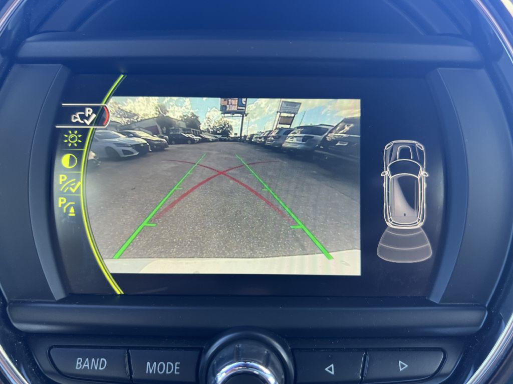 2018 MINI Cooper Image 15