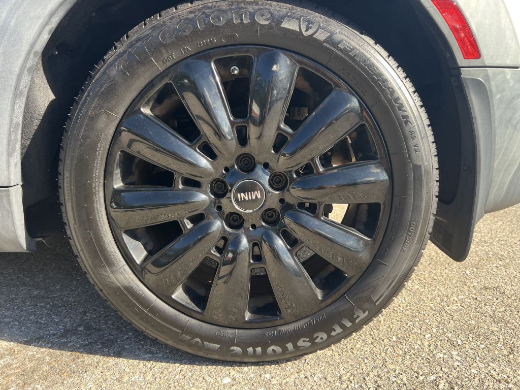 2018 MINI Cooper Image 19