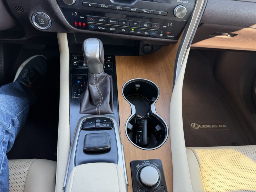 2017 Lexus RX Image 15