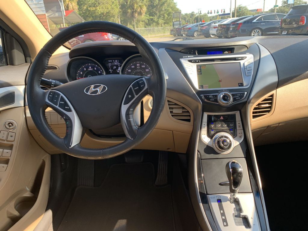 2012 Hyundai Elantra Image 13