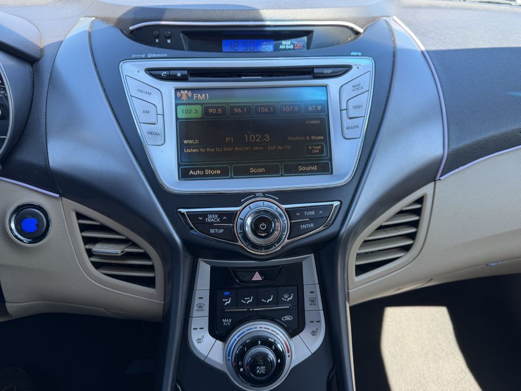 2012 Hyundai Elantra Image 15
