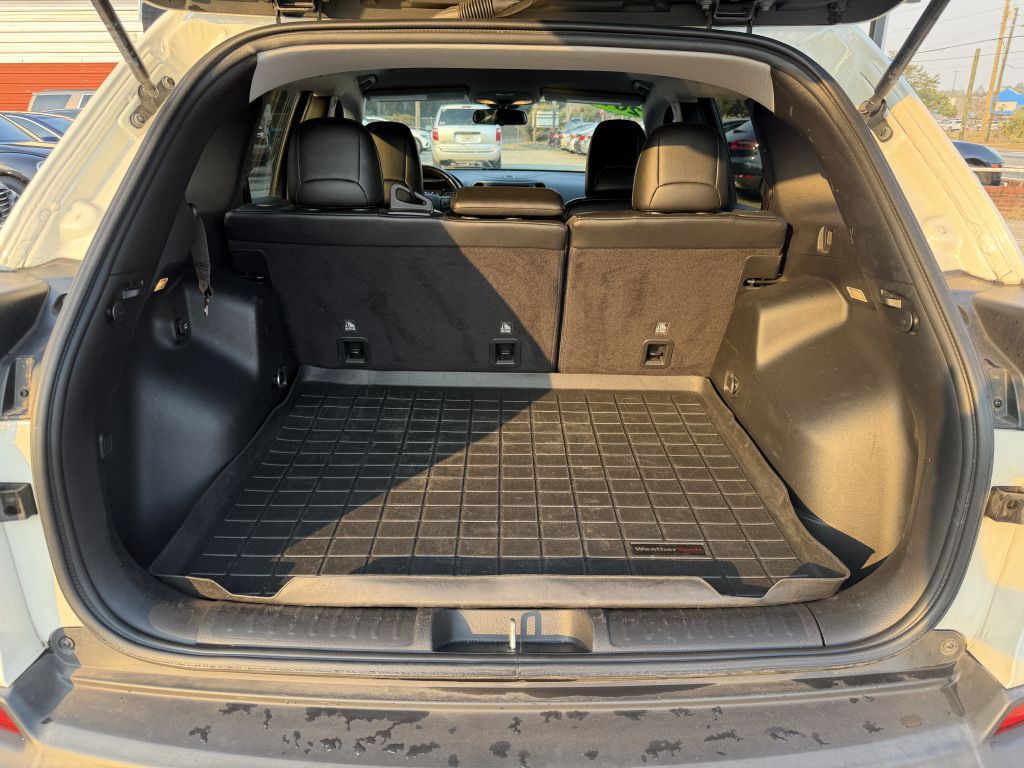 2019 Jeep Cherokee Image 16