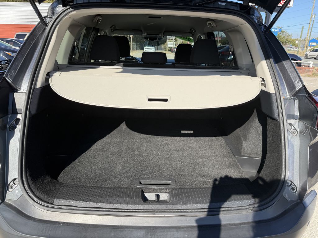 2021 Nissan Rogue Image 18