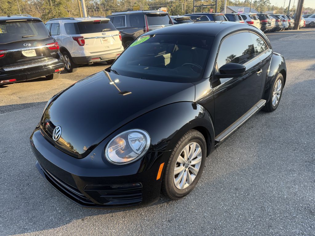 2017 Volkswagen Beetle Image 1