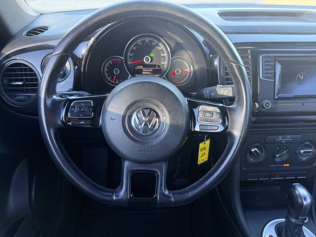 2017 Volkswagen Beetle Image 13