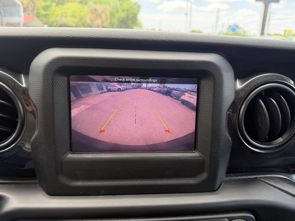 2021 Jeep Wrangler Unlimited Image 16