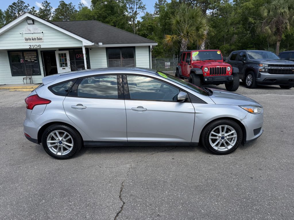 2017 Ford Focus Image 4