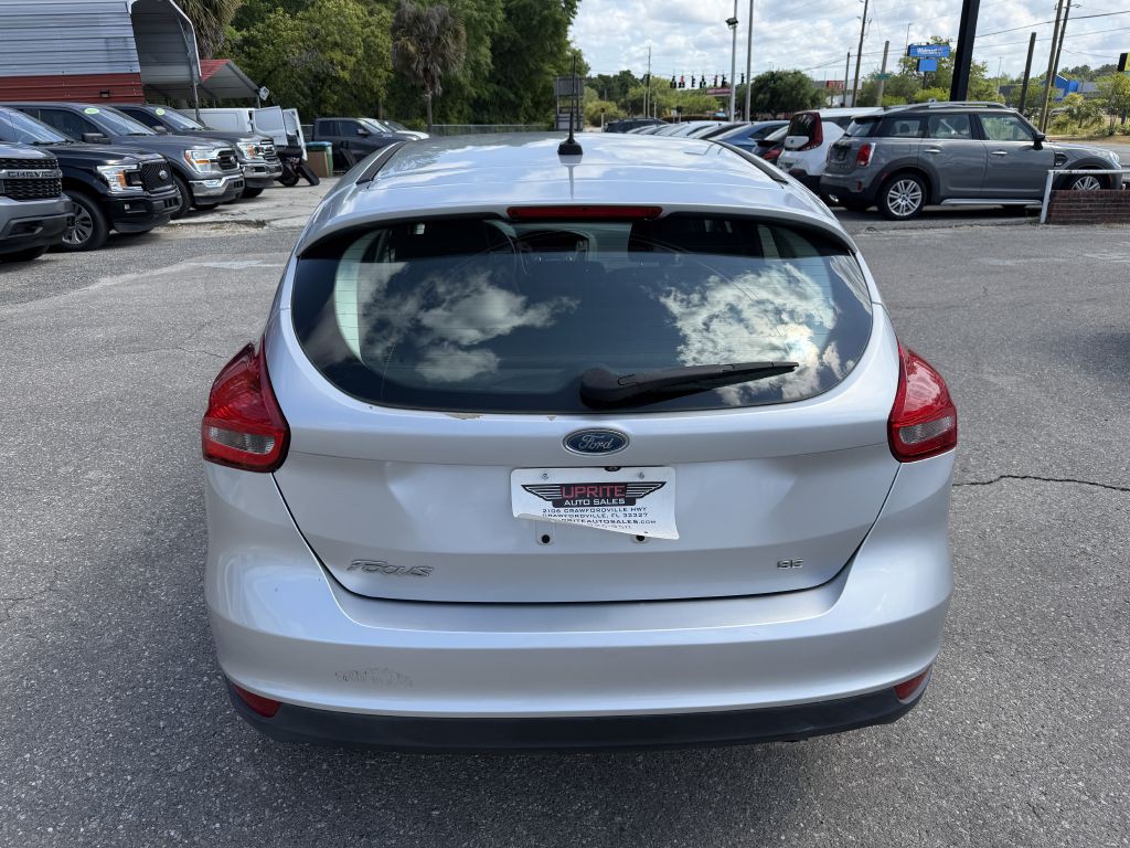 2017 Ford Focus Image 6