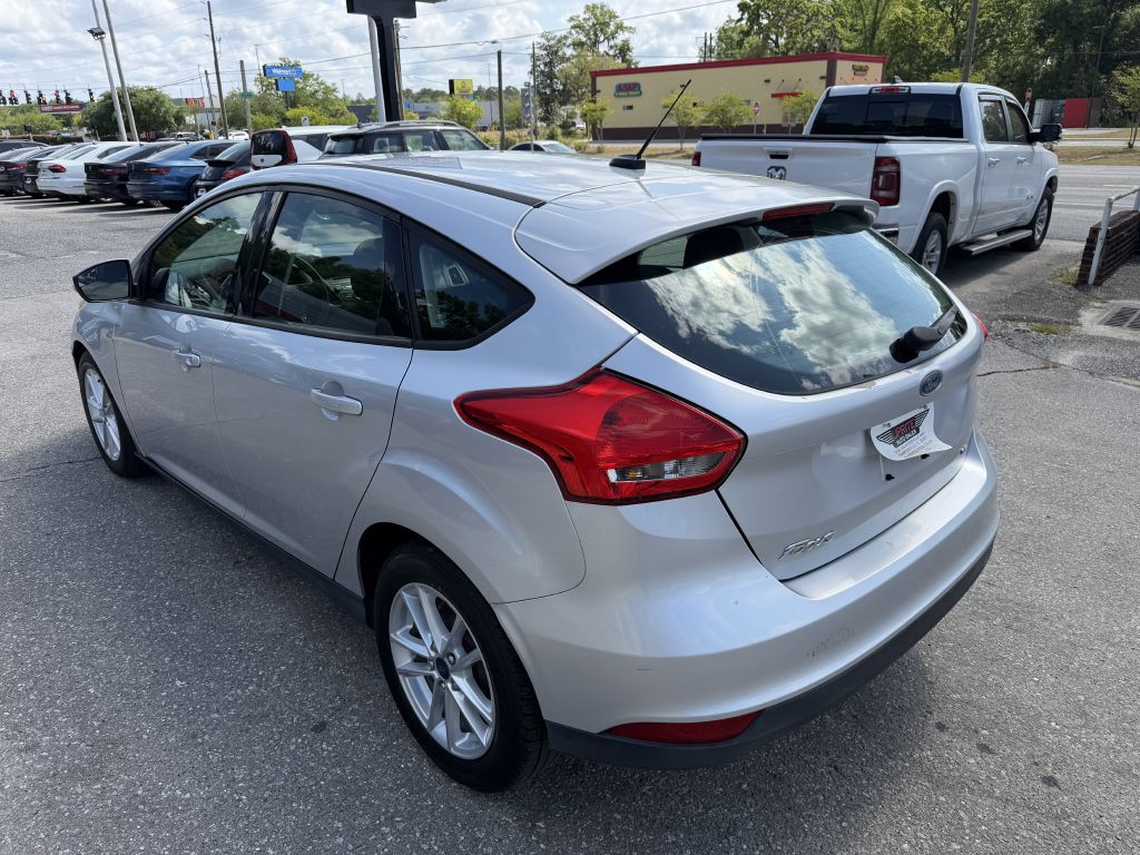 2017 Ford Focus Image 7
