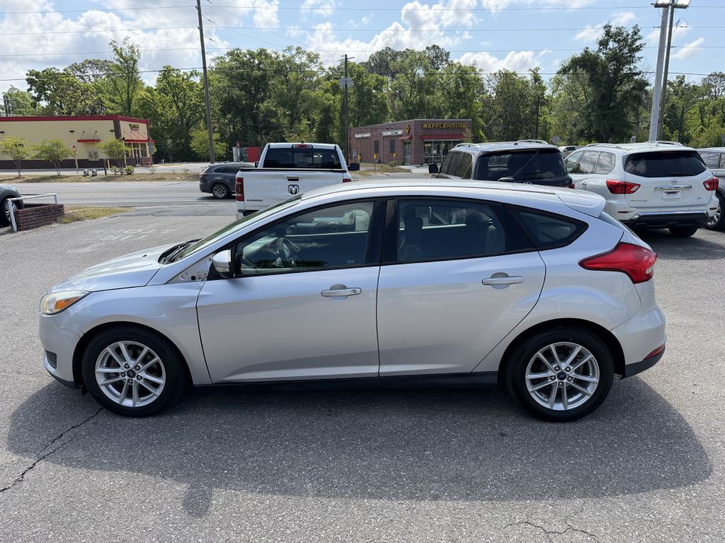 2017 Ford Focus Image 8