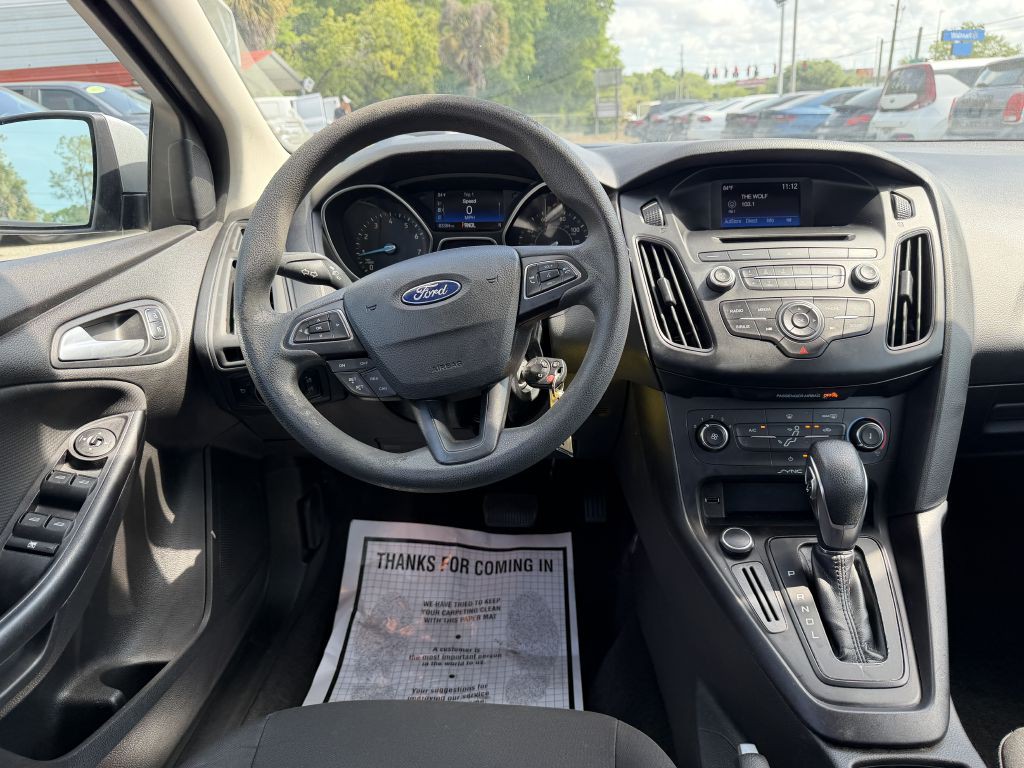 2017 Ford Focus Image 13