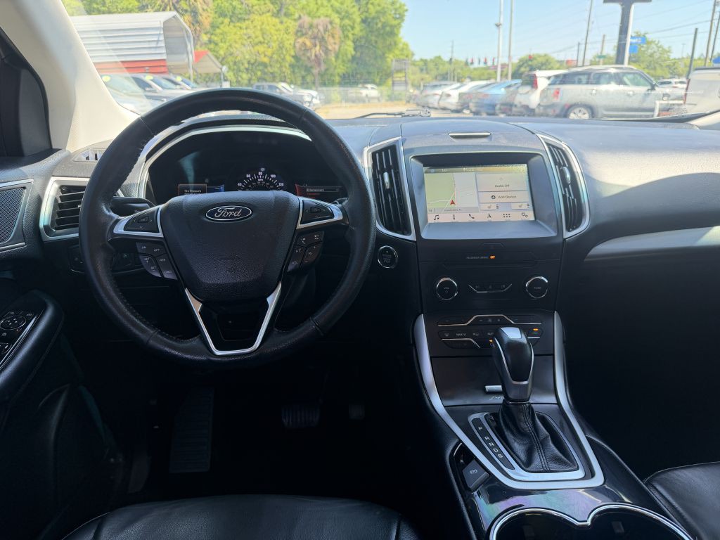 2017 Ford Edge Image 13