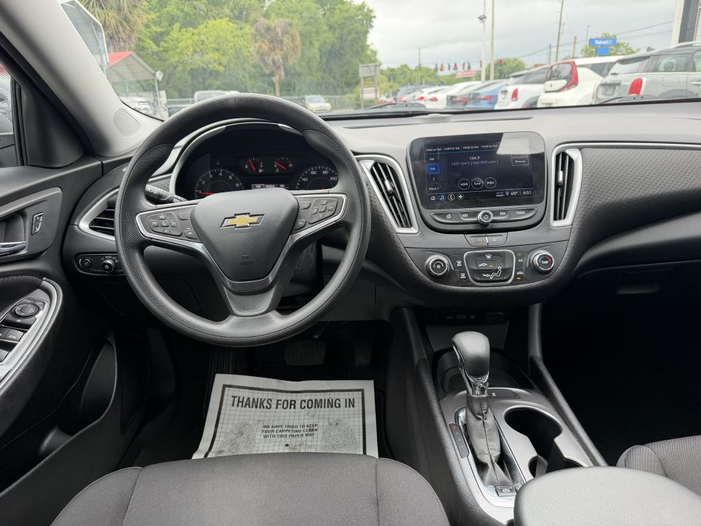 2023 Chevrolet Malibu Image 13