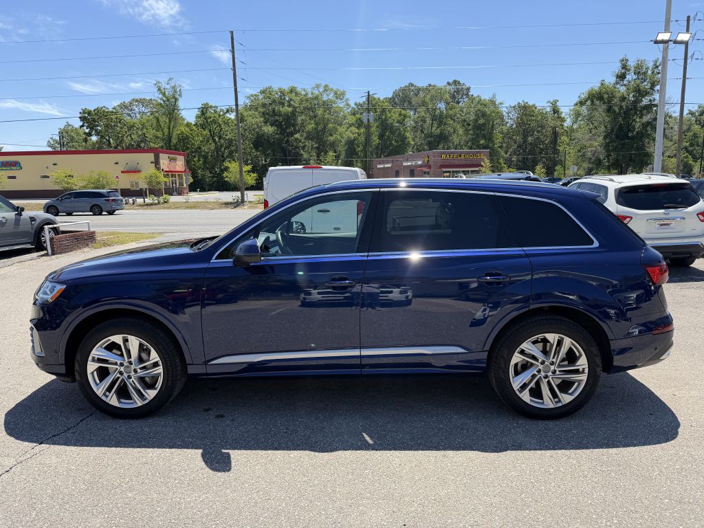 2020 Audi Q7 Image 8