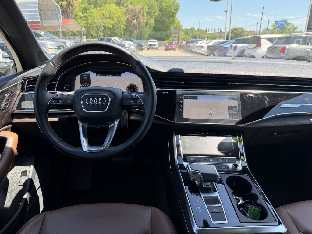2020 Audi Q7 Image 14
