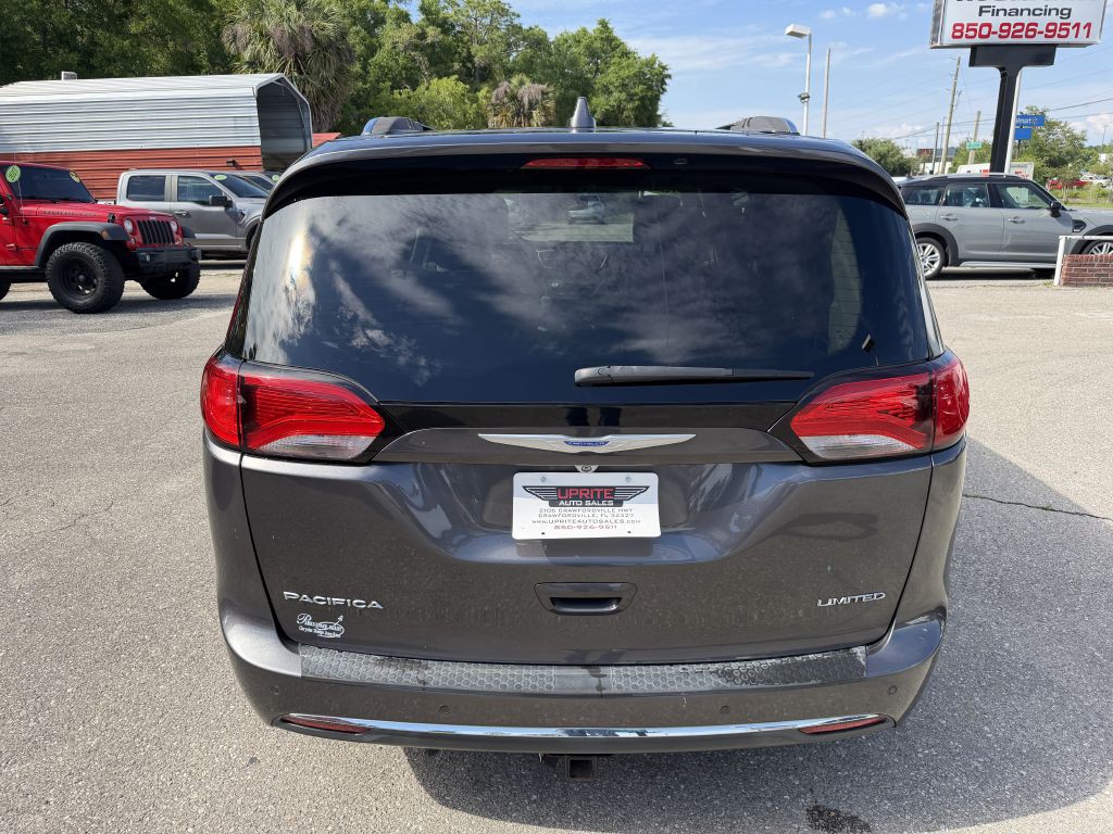 2020 Chrysler Pacifica Image 6