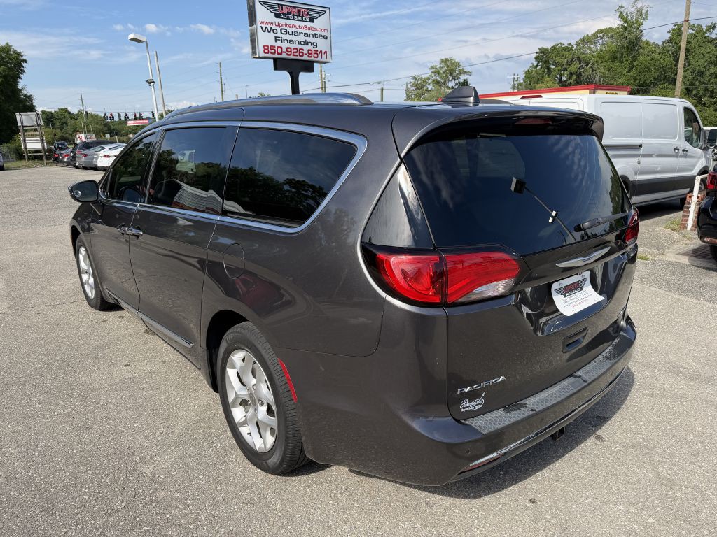 2020 Chrysler Pacifica Image 7