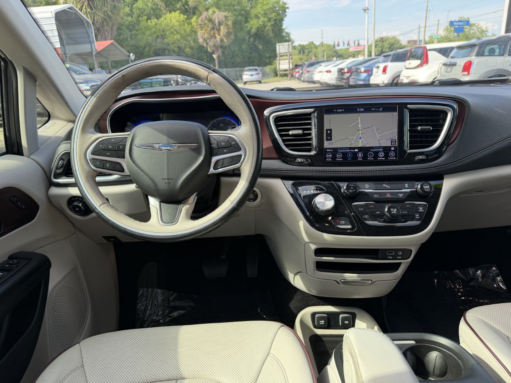 2020 Chrysler Pacifica Image 15