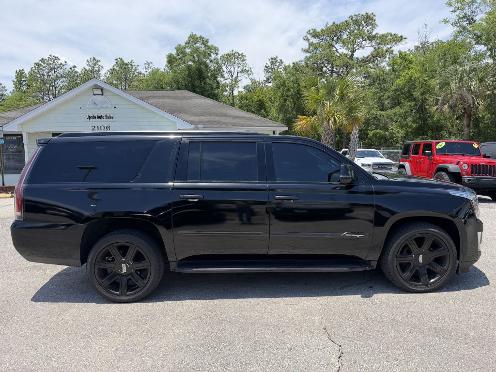 2019 Cadillac Escalade Image 4