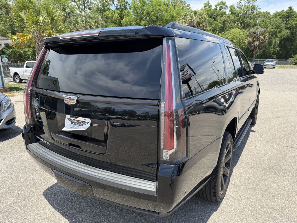 2019 Cadillac Escalade Image 5