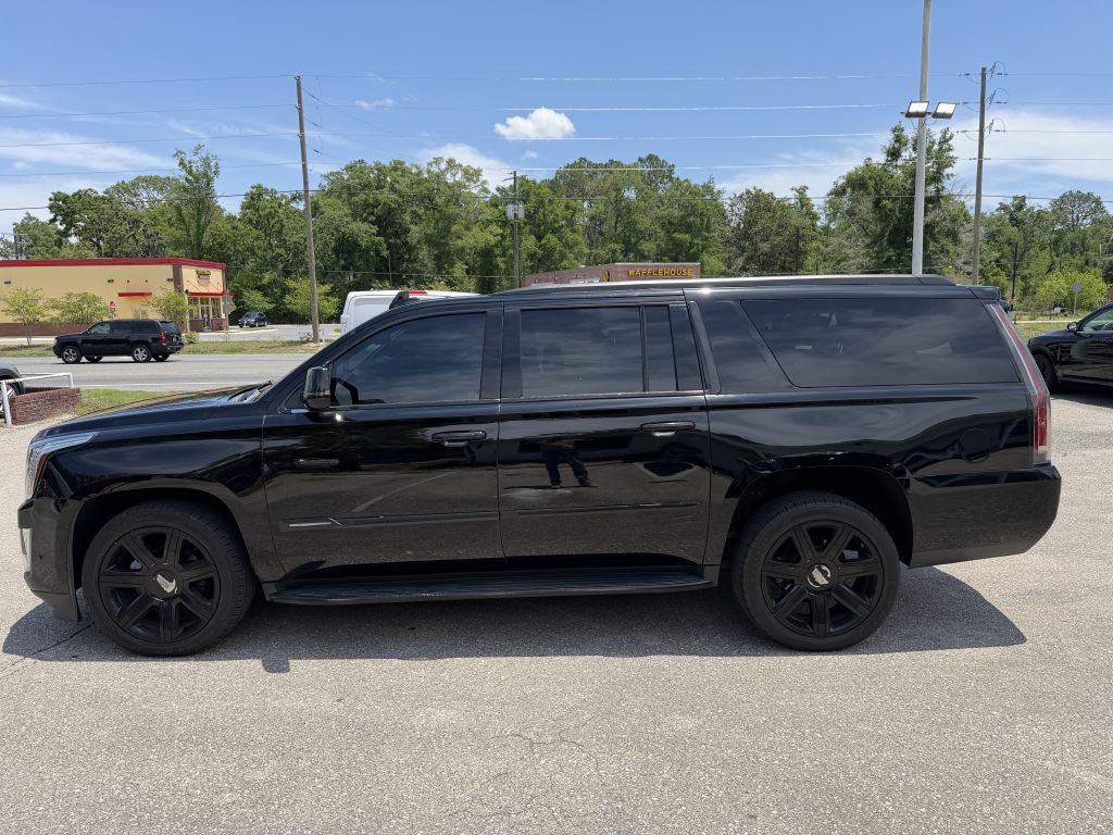 2019 Cadillac Escalade Image 8