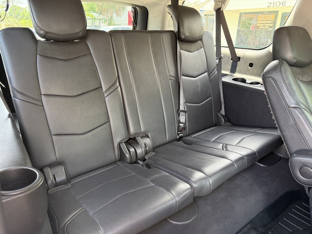 2019 Cadillac Escalade Image 12