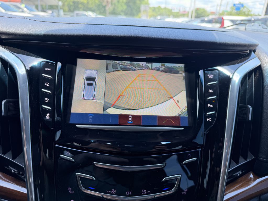2019 Cadillac Escalade Image 19