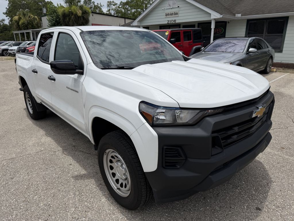 2024 Chevrolet Colorado Image 3