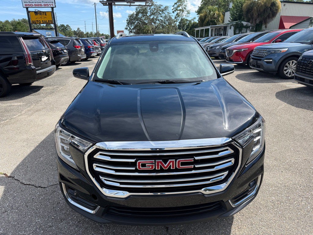 2022 GMC Terrain Image 2