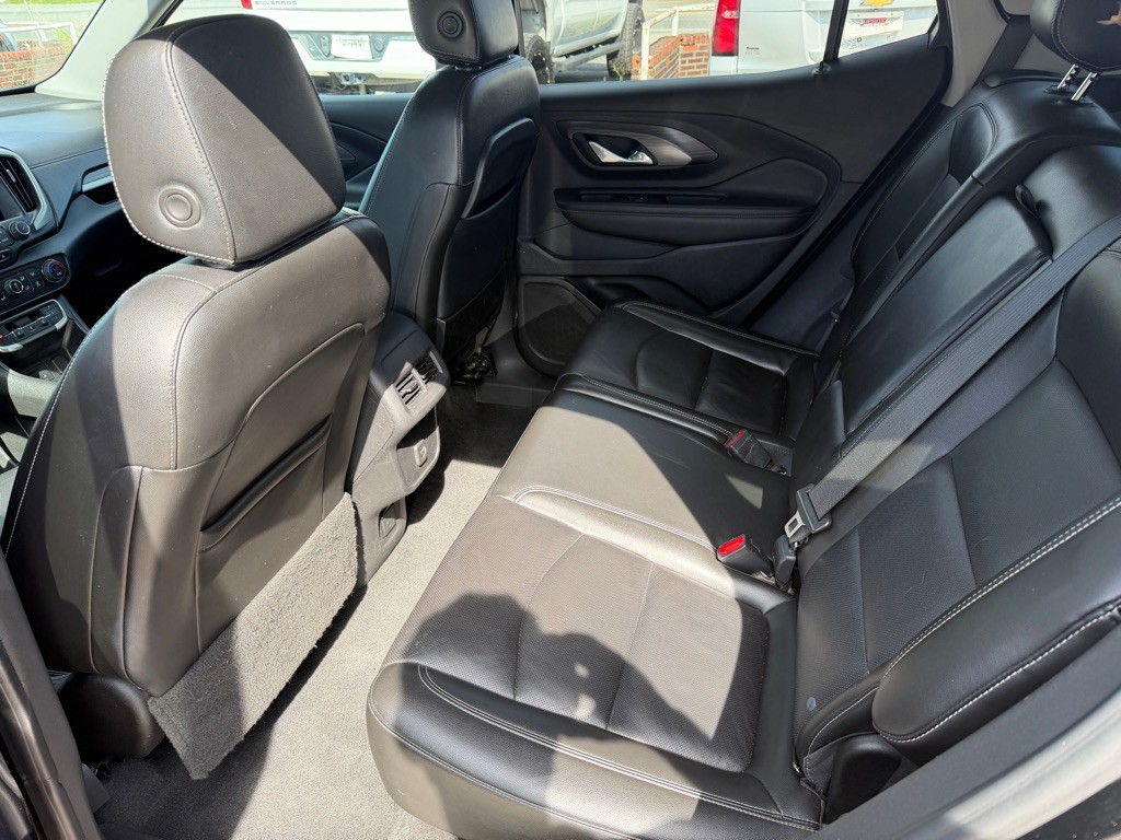 2022 GMC Terrain Image 12