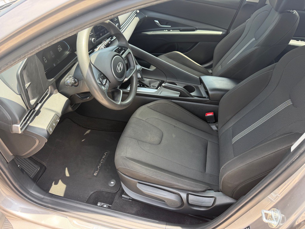 2024 Hyundai Elantra Image 9