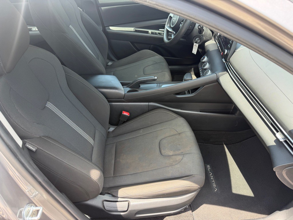 2024 Hyundai Elantra Image 10
