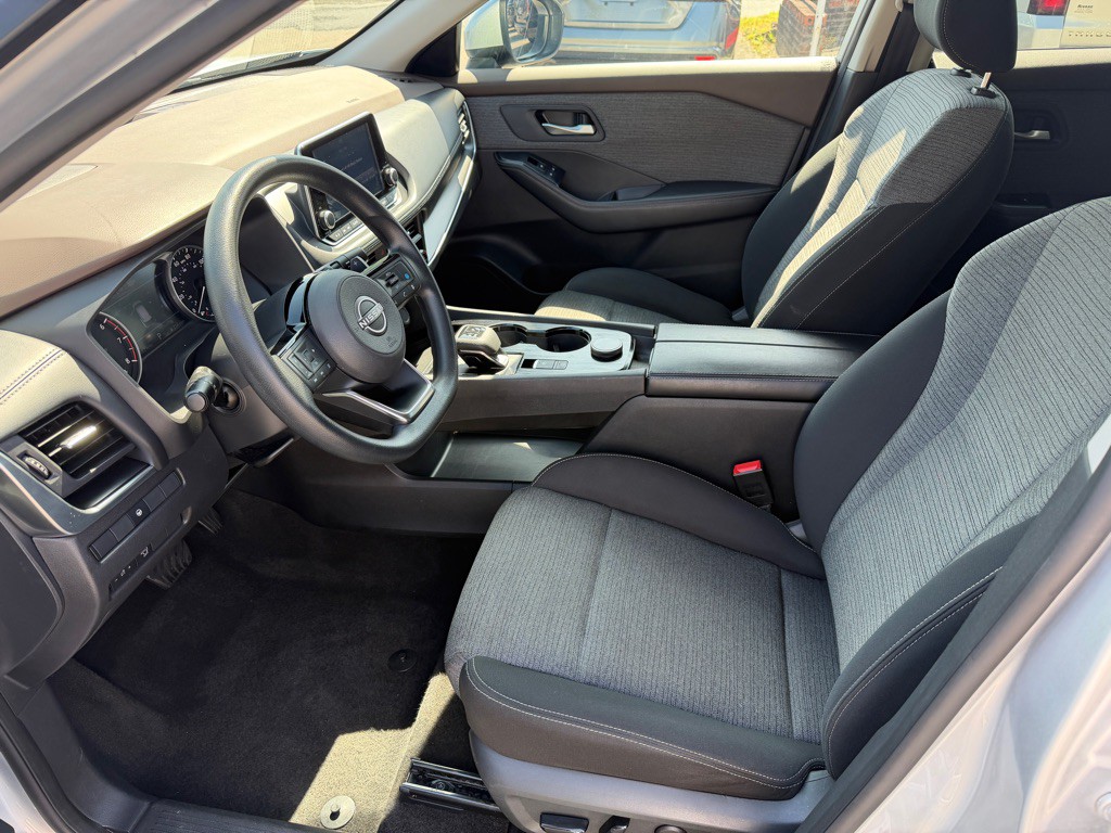 2023 Nissan Rogue Image 9