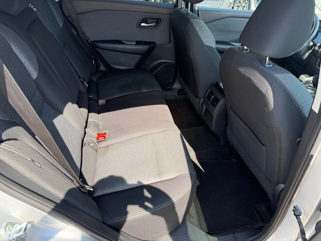 2023 Nissan Rogue Image 11