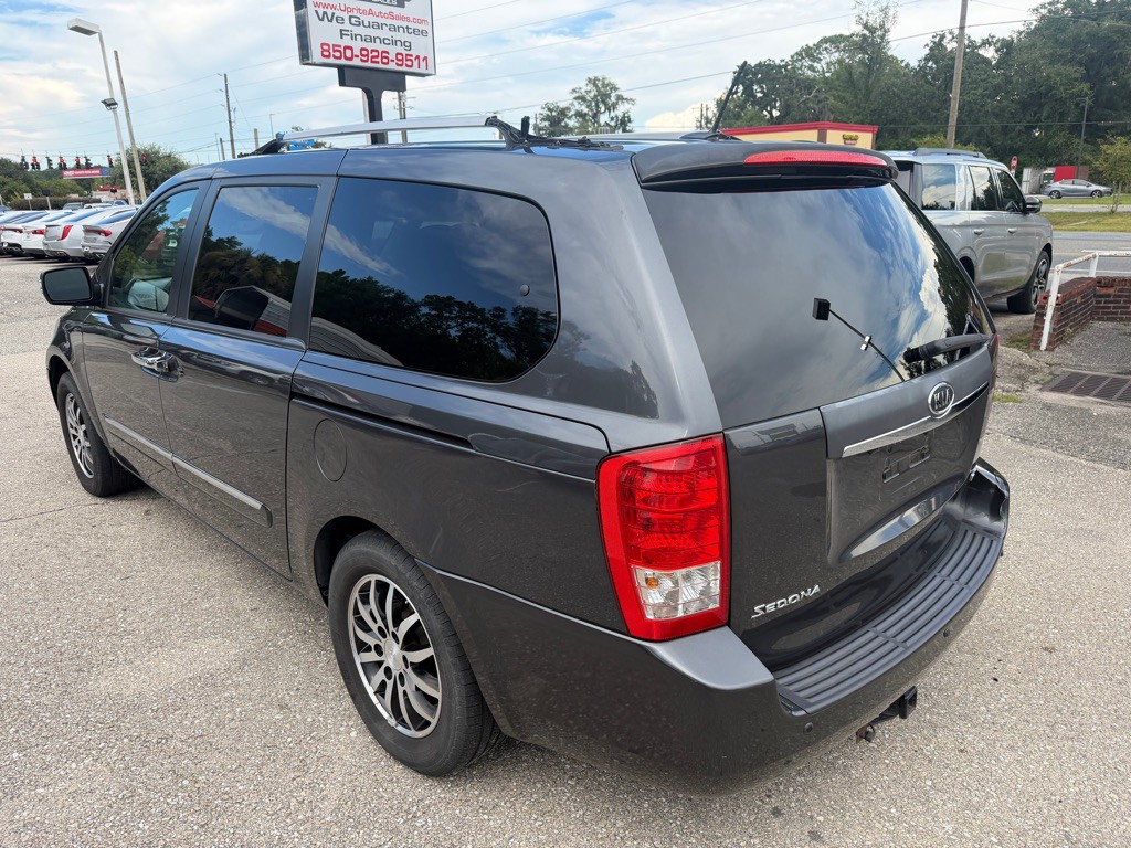 2012 Kia Sedona Image 7