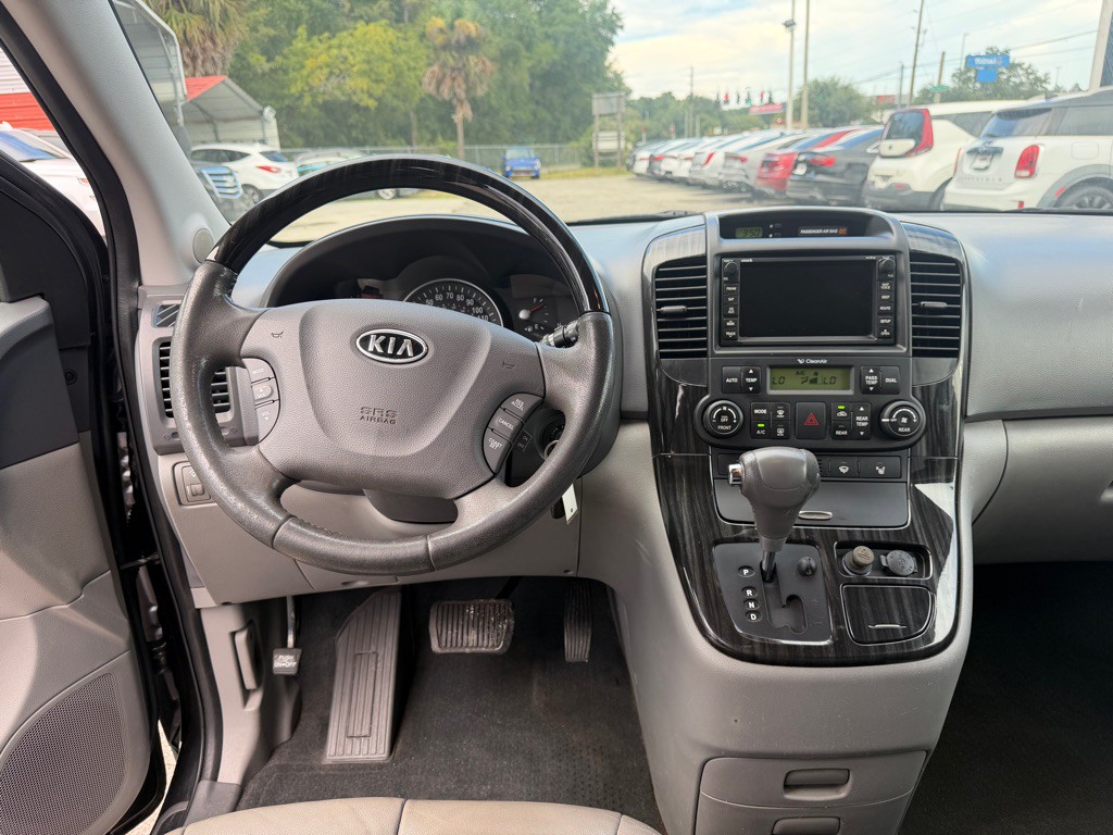 2012 Kia Sedona Image 15