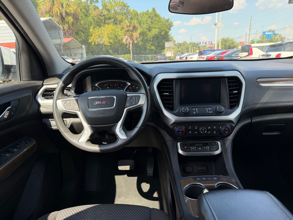 2023 GMC Acadia Image 15