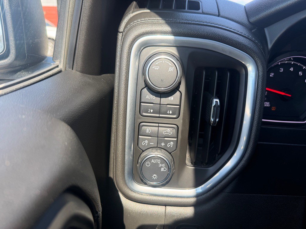 2019 Chevrolet Silverado 1500 Image 17