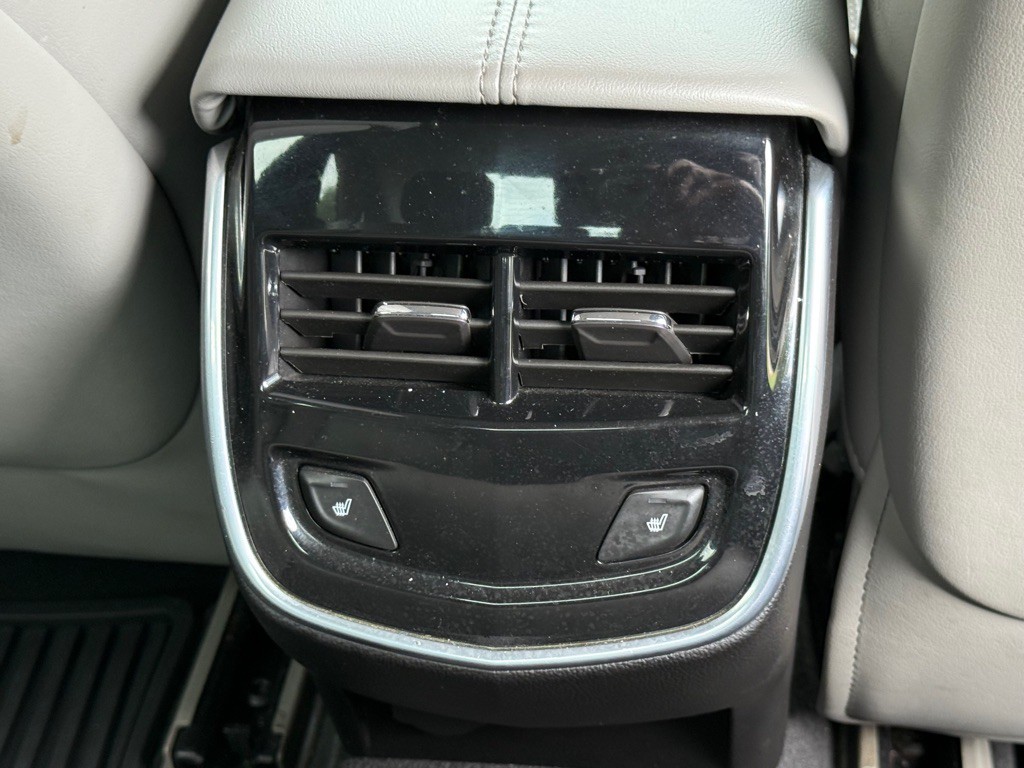 2016 Cadillac XTS Image 18