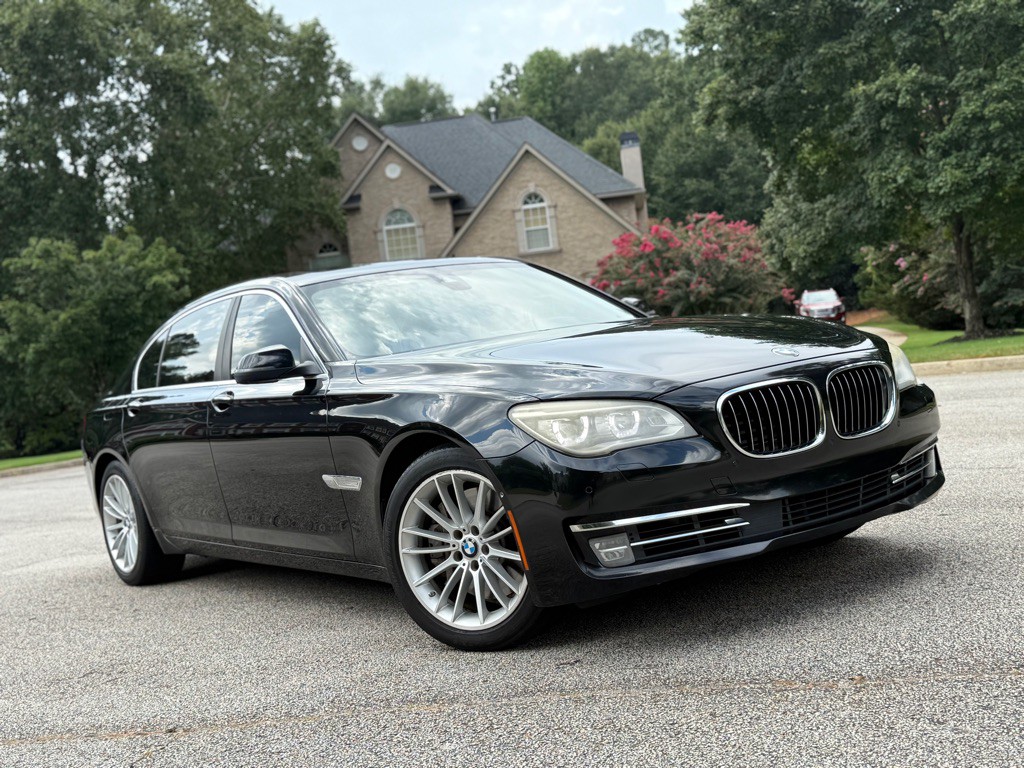 2014 BMW 7 Series Image 3