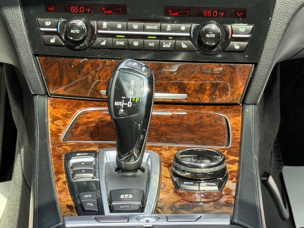 2014 BMW 7 Series Image 18