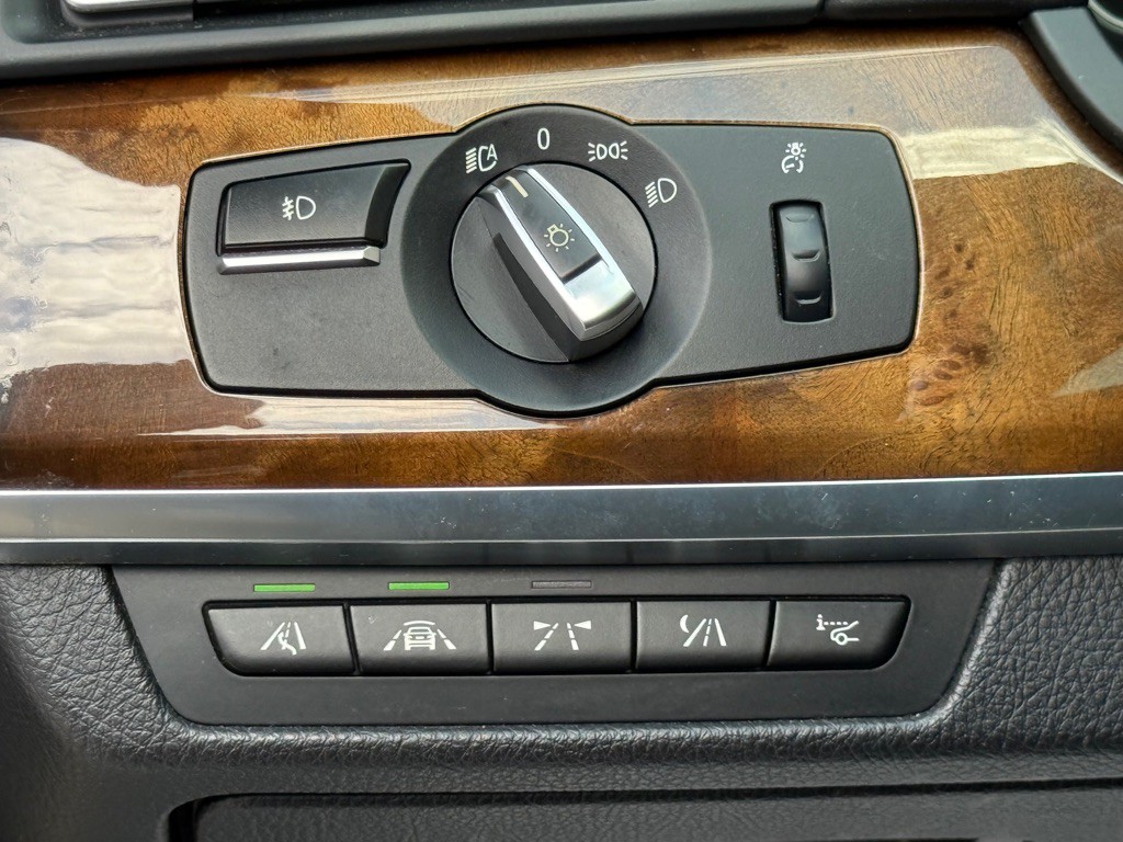 2014 BMW 7 Series Image 20