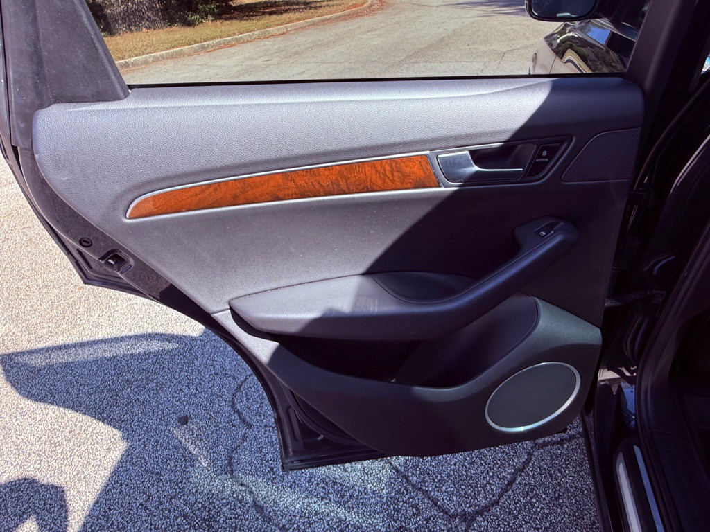 2012 Audi Q5 Image 10