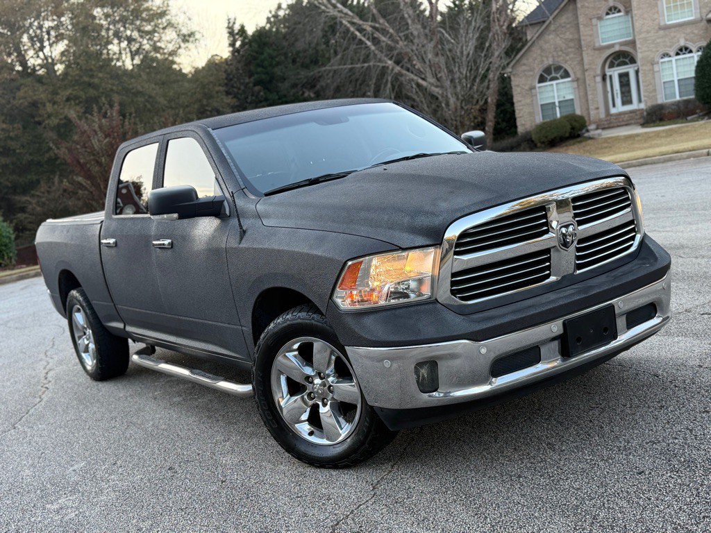 2018 RAM 1500 Image 3