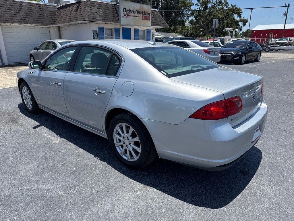 2010 Buick Lucerne Image 17