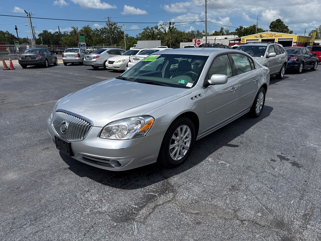 2010 Buick Lucerne Image 6