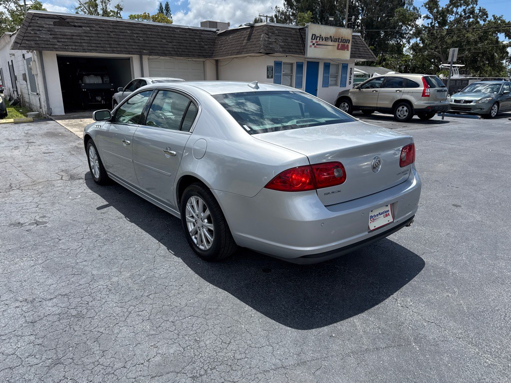 2010 Buick Lucerne Image 8