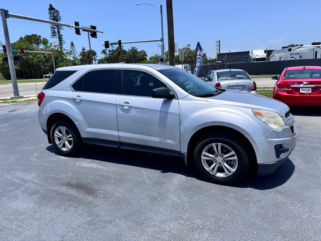 2012 Chevrolet Equinox Image 2