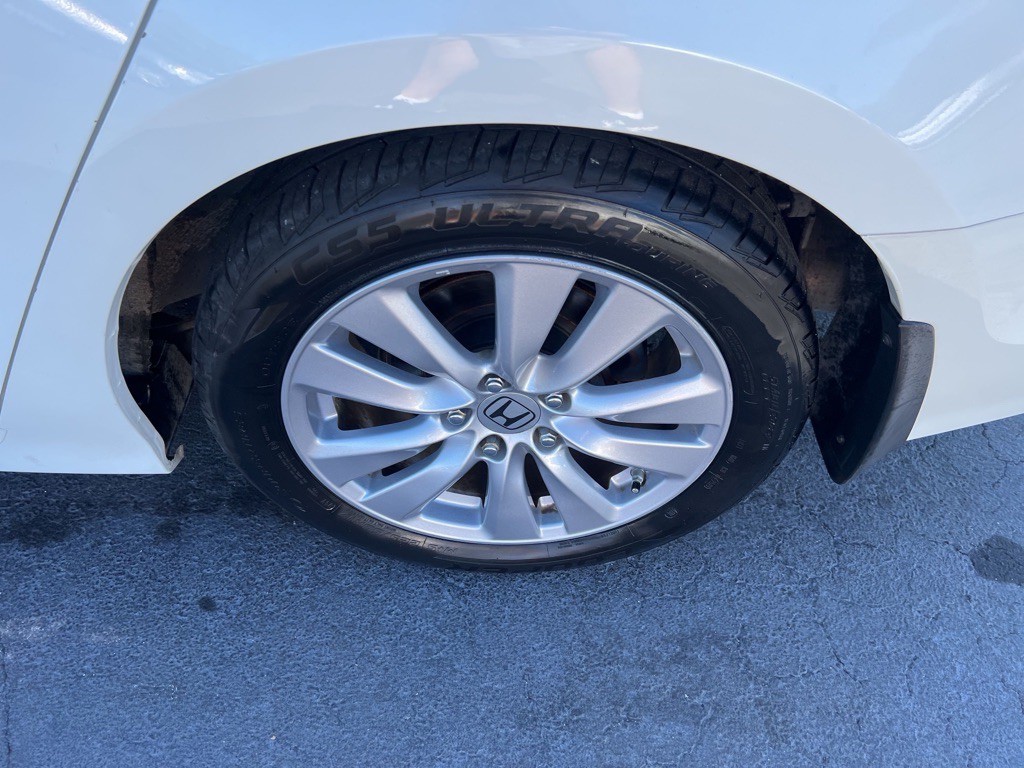 2012 Honda Accord Image 8