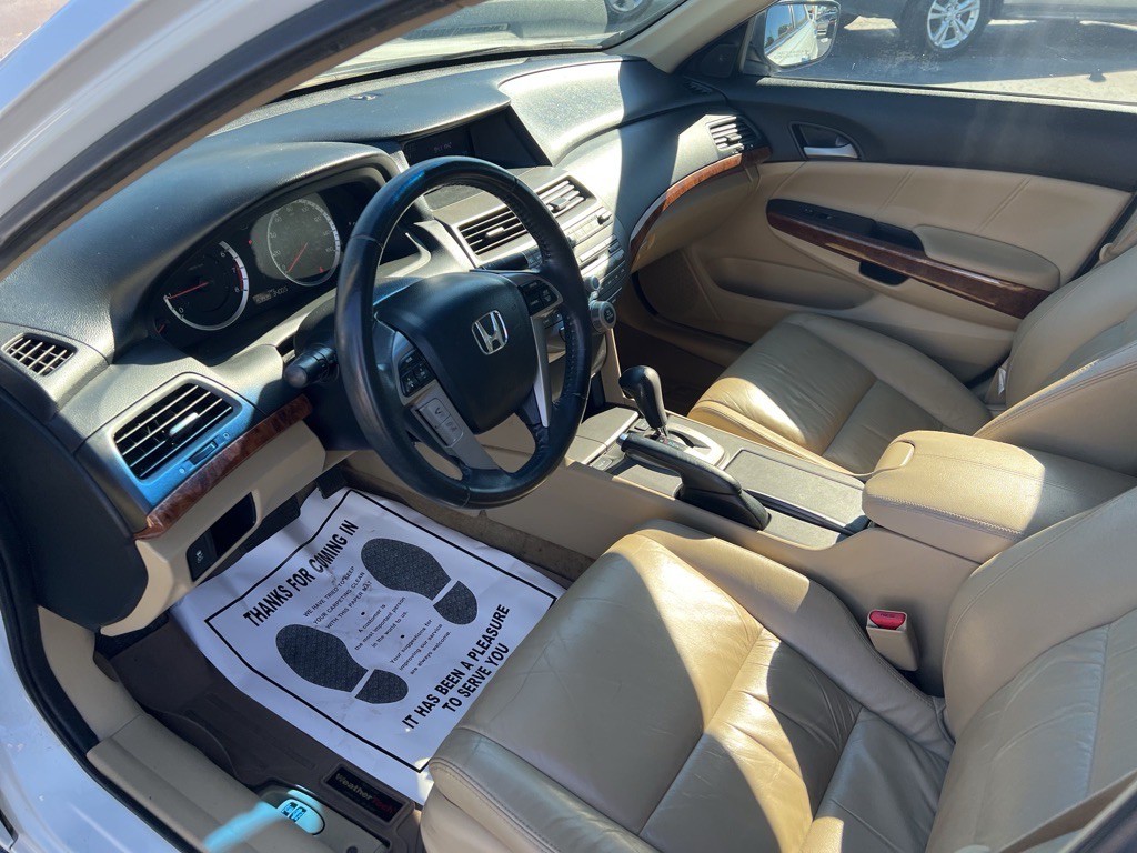 2012 Honda Accord Image 10